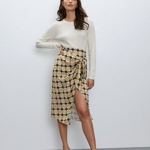 Aritzia Babaton Bello Skirt